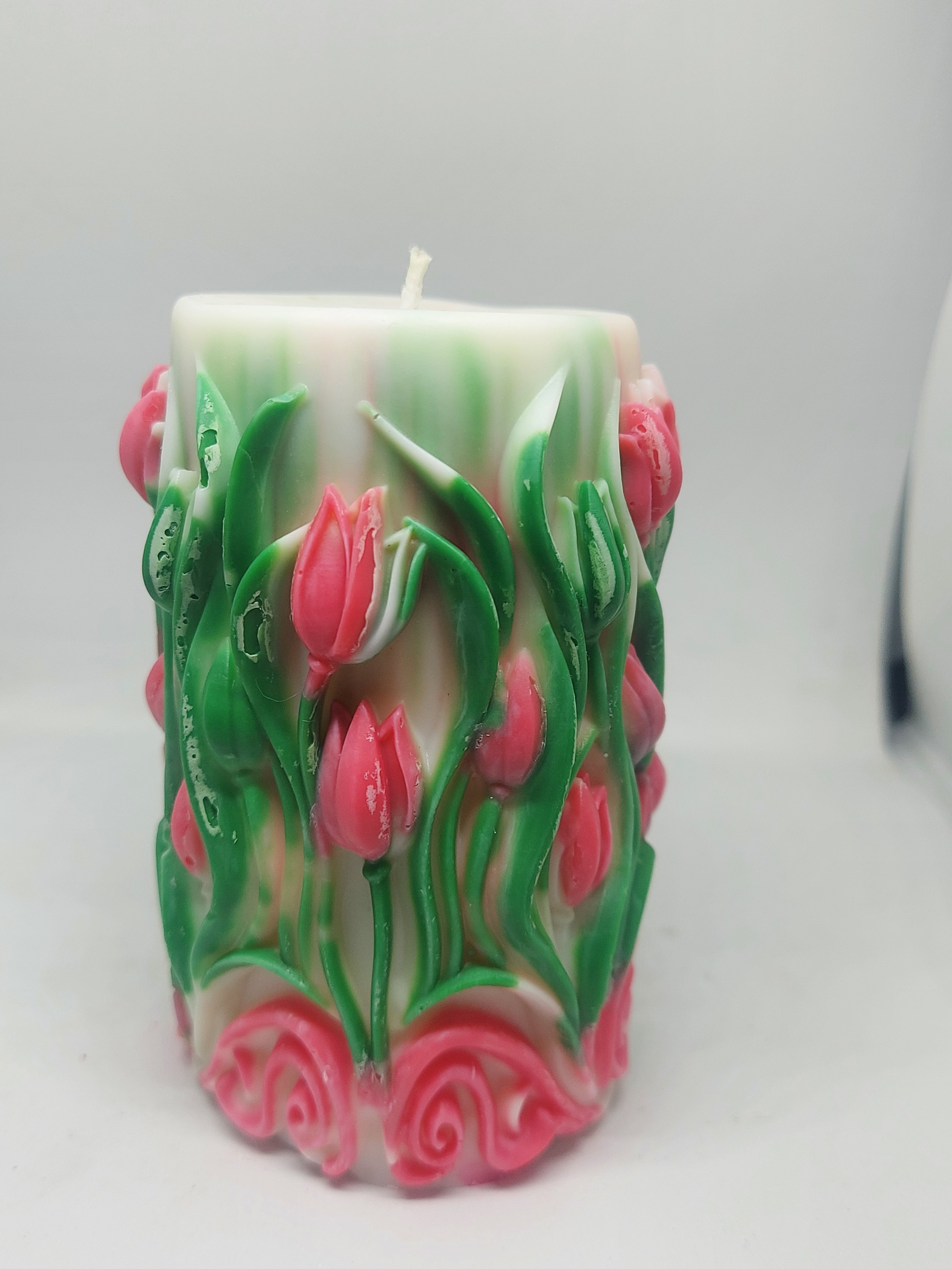 Tulip garden candle
