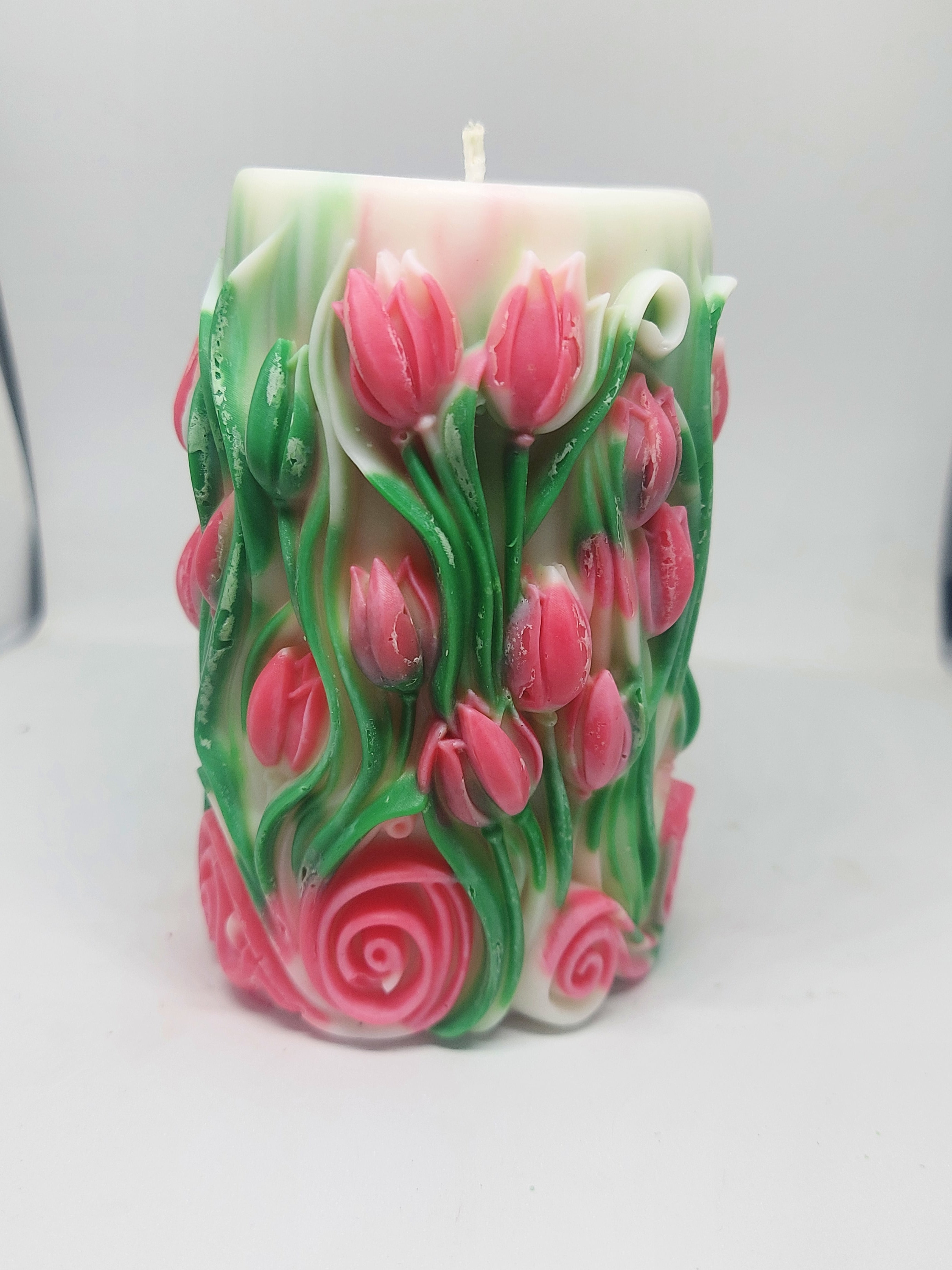 Tulip garden candle